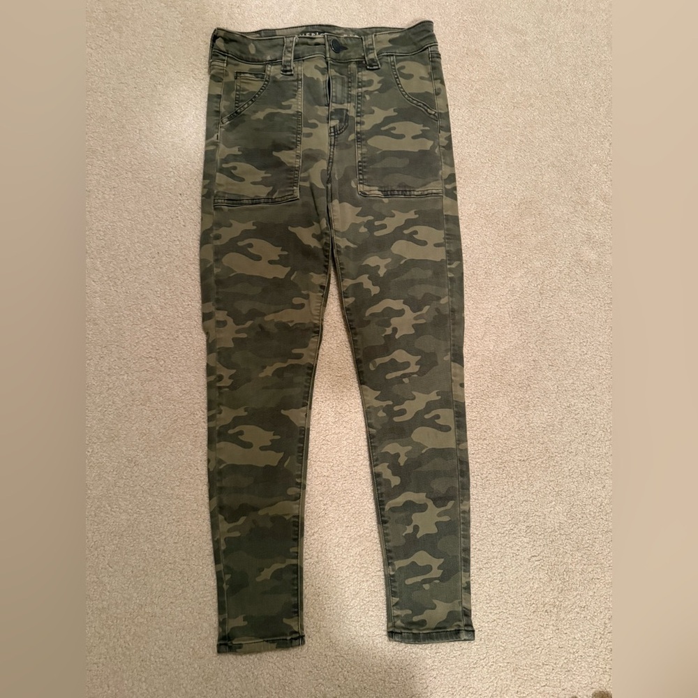American Eagle AE Green Camo Hi-Rise Jegging 4S